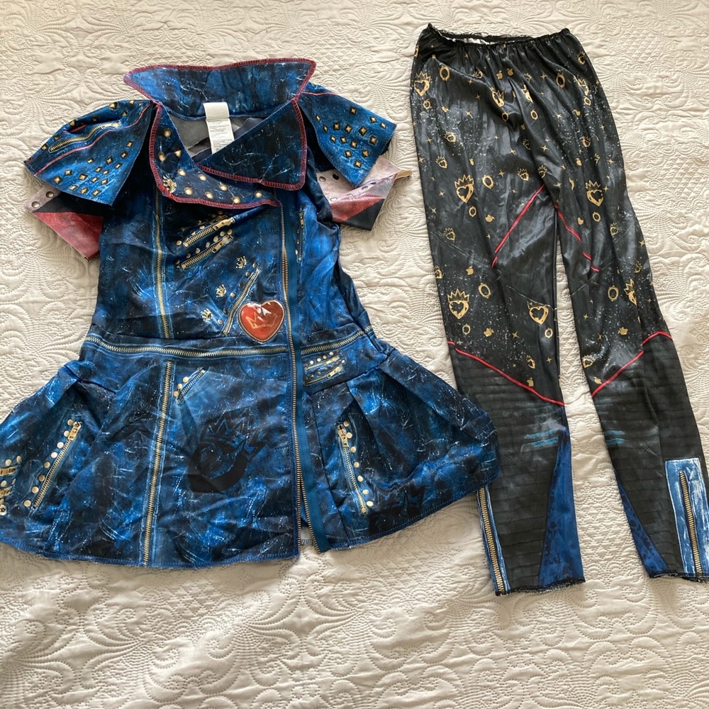 Descendants Costume Size (M) 8-10